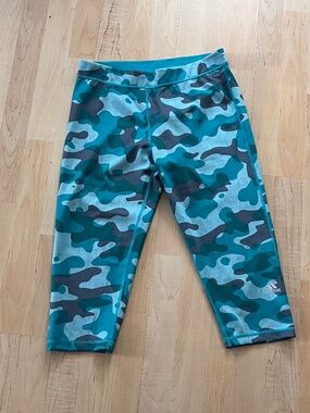 RARE Women’s Adidas Yoga Pants Camo Teal Climate NO SIZE Relaxing Jogging Hiking